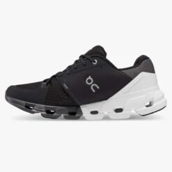 'On Running' Men's Cloudflyer 4 - Black / White -Sports Sale Store 71.98677 cloudflyer 4 fw22 black white m g4 1024x1024@2x